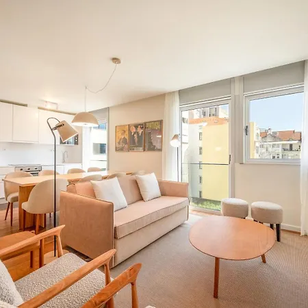 Guestready - Elias Garcia *