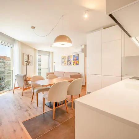 Guestready - Elias Garcia * Lisboa