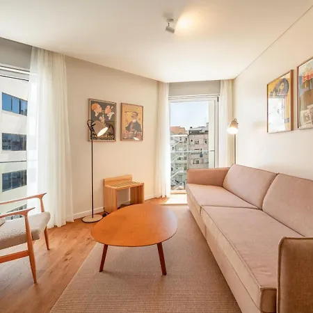 Guestready - Elias Garcia * Lissabon